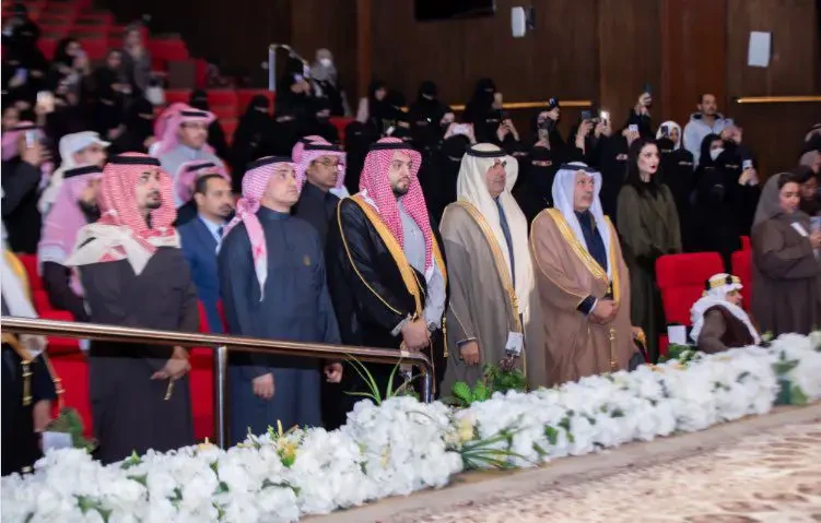 برامج تدريب المواهب الشابة